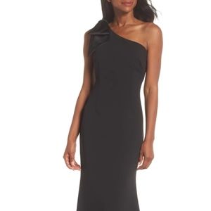 One Shoulder Black Gown